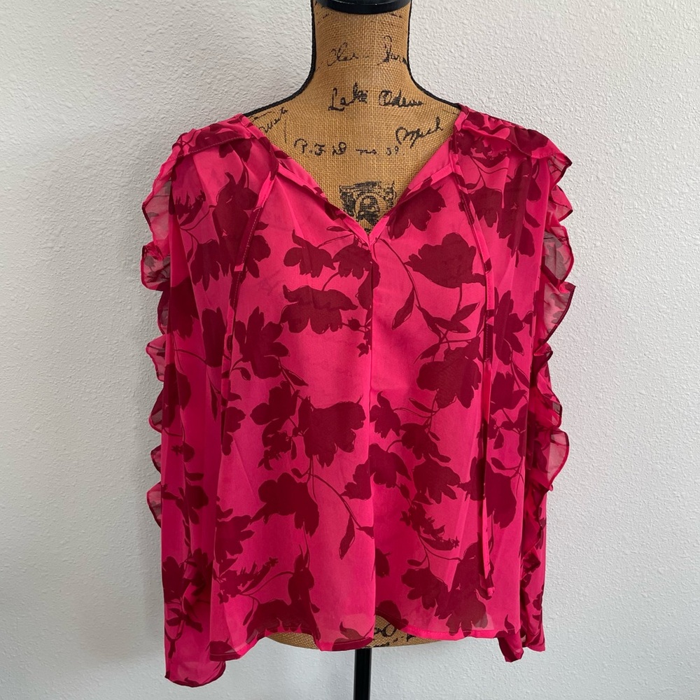 NWT Floral Top